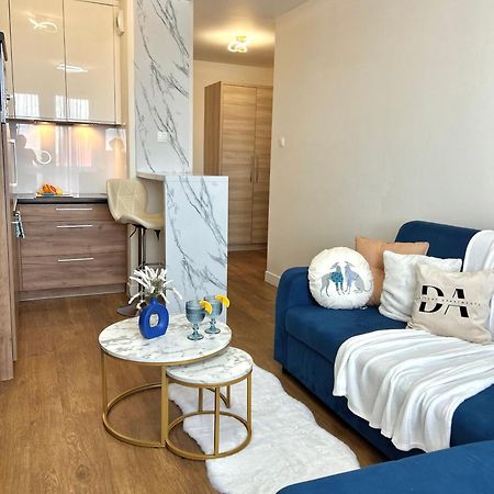 Downtown Apartments Sinatra Air-Conditioned Ряшів Екстер'єр фото